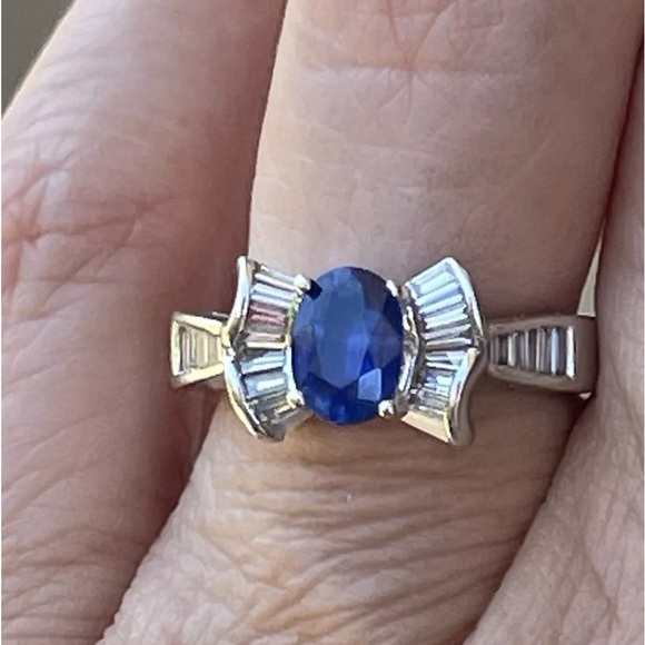 UK Estate 18K 750 WG Natural Sapphire & Diamond Engagement Ring with Appraisal - Picture 5 of 8